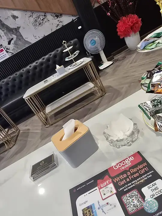 로비 소파와 휴게 테이블