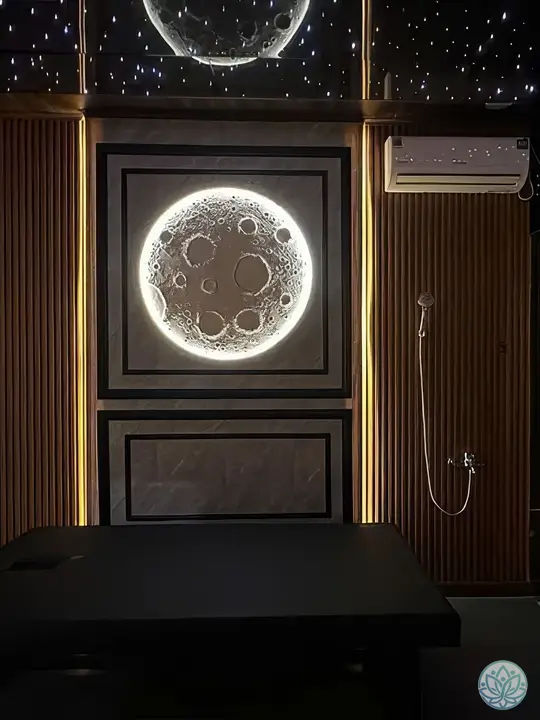 벽면 달 조명 장식