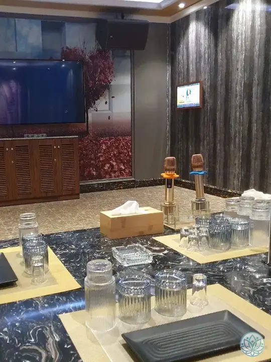 룸 테이블 세팅