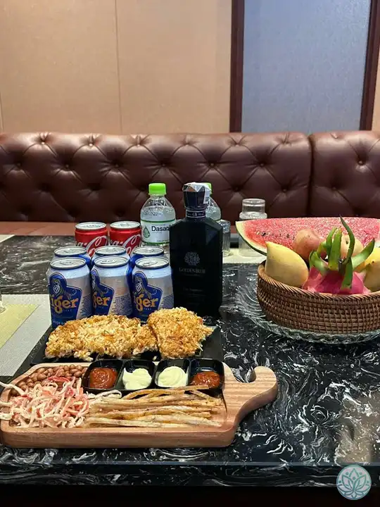 테이블 위 안주