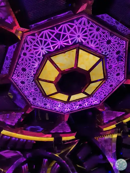 보랏빛 인테리어의 룸