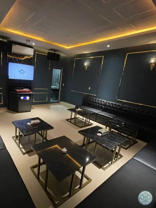 대형 룸 실내 전경