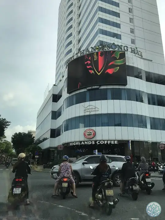 무엉탄 호텔 건물 외관