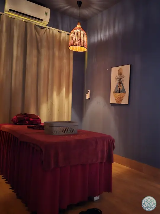 마사지 베드와 조명