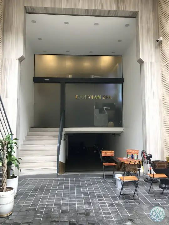 하노이 강남스파 건물 입구