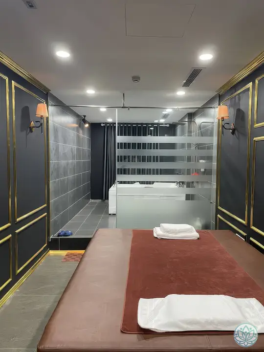 룸 내 샤워실 보유