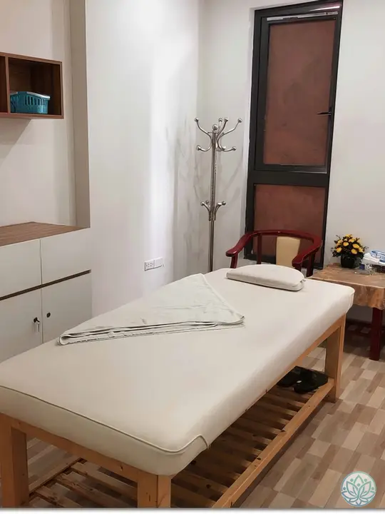 심플한 마사지 베드