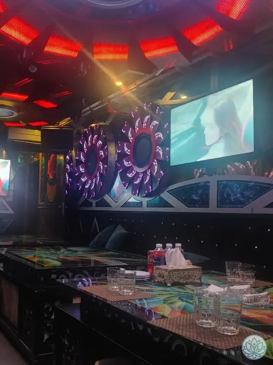 노래방 대형 화면