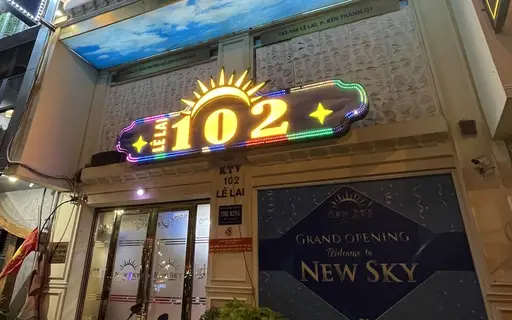 호치민 102 가라오케 위치, 시설 및 주대 가이드 썸네일