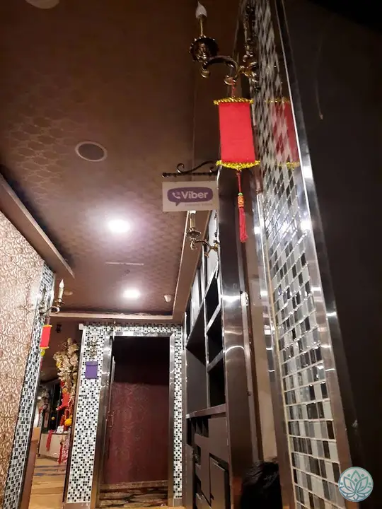 건물 내 복도 전경