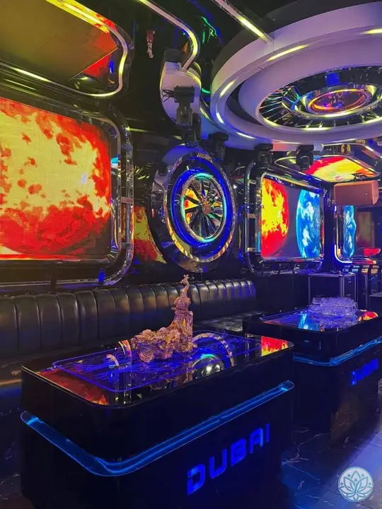 또 다른 분위기의 노래방 룸