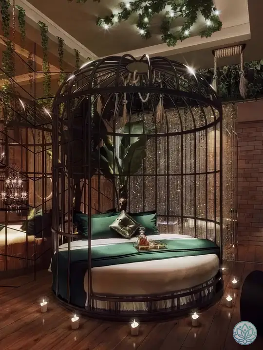 새장 모양의 침대