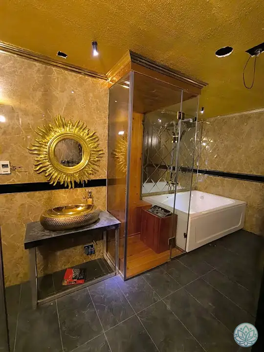 욕조와 샤워 시설