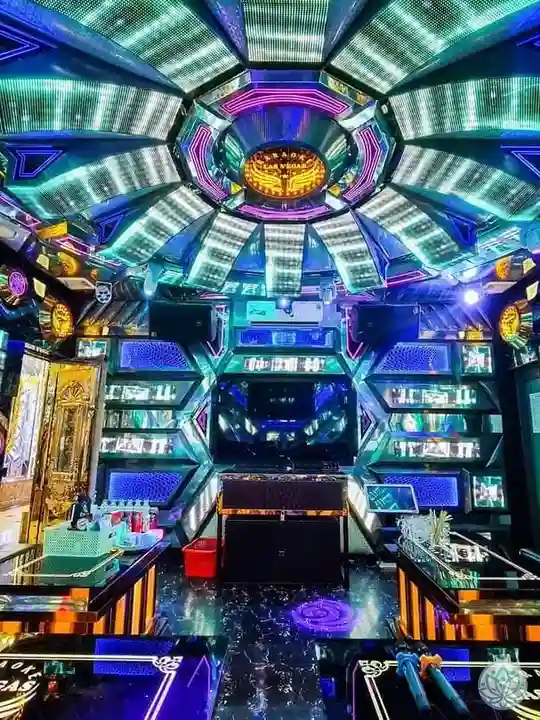 대형 파티 룸 내부